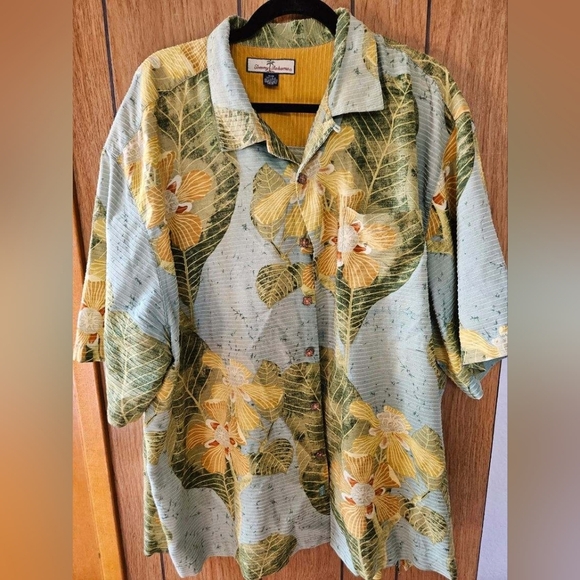 Tommy Bahama Other - Tommy Bahama Floral Printed Silk and Cotten Button Up Shirt Mens Size 3X